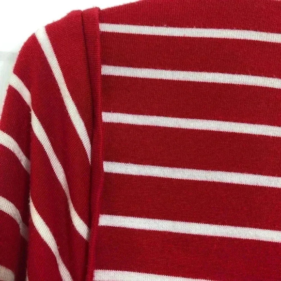 Tahari Long Sleeved Shirt Red & White Striped  Size Medium - Picture 5 of 16